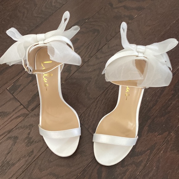 Lulus Ayanna Ivory Satin Bow Ankle Strap High Heel Sandals Size 6.5 - Picture 16 of 16
